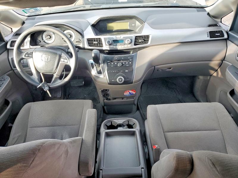 Photo 8 from auction – 2011 HONDA ODYSSEY EX with VIN 5FNRL5H43BB095693