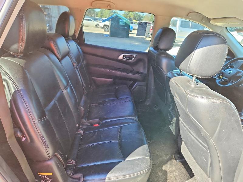 Photo 11 from auction – 2018 NISSAN PATHFINDER with VIN 5N1DR2MN9JC631382