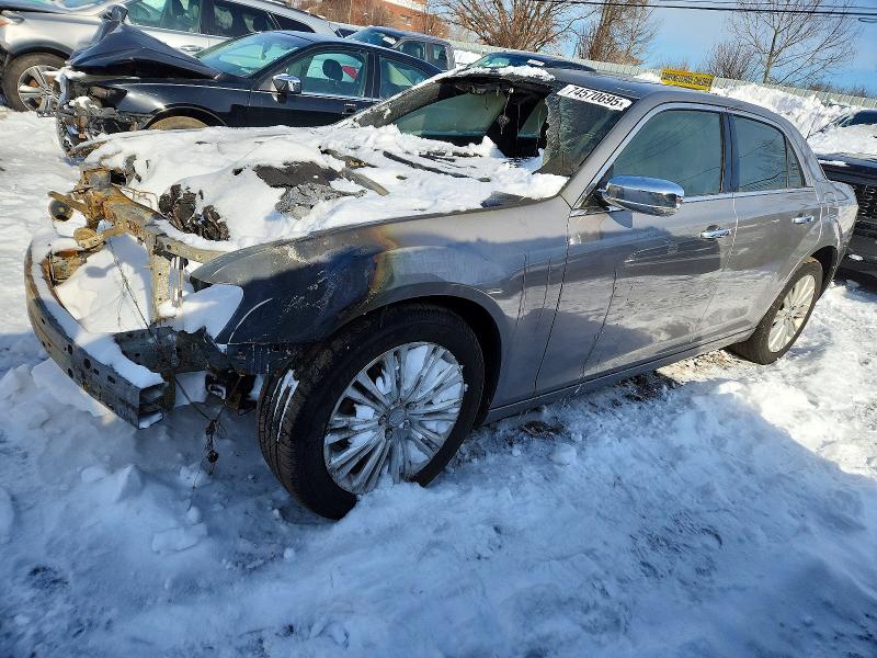 CHRYSLER 300C 2014 with VIN 2C3CCAKG5EH240155 - Photo from auction