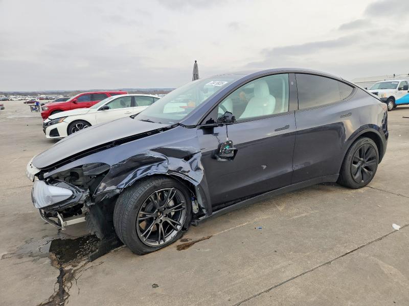 TESLA MODEL Y 2025 with VIN 7SAYGDEEXSA365431 - Photo from auction