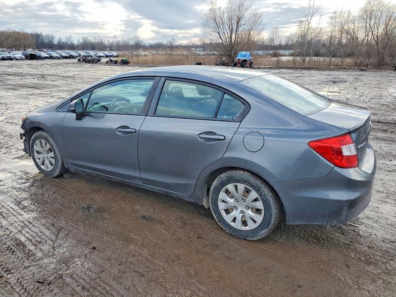 Zdjęcie 2 z aukcji – 2012 HONDA CIVIC LX z VIN 19XFB2F58CE325560