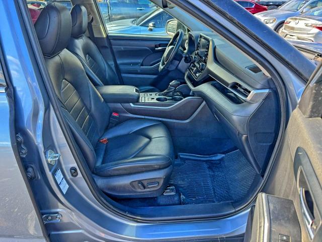 Photo 5 from auction – 2022 TOYOTA HIGHLANDER with VIN 5TDGZRBH5NS214773