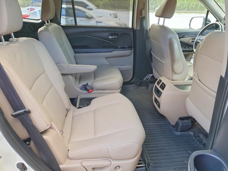 Photo 11 from auction – 2019 HONDA PILOT with VIN 5FNYF5H69KB000851