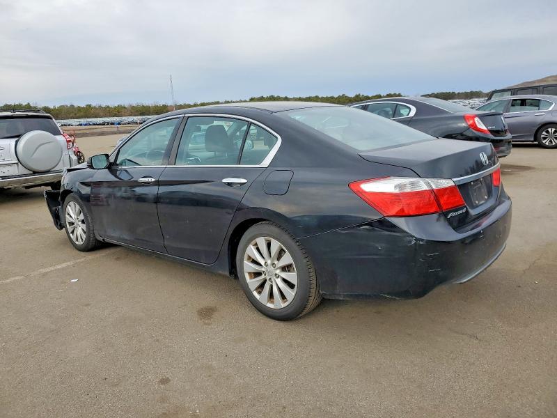 Photo 2 from auction – 2013 HONDA ACCORD EX with VIN 1HGCR2F72DA112741