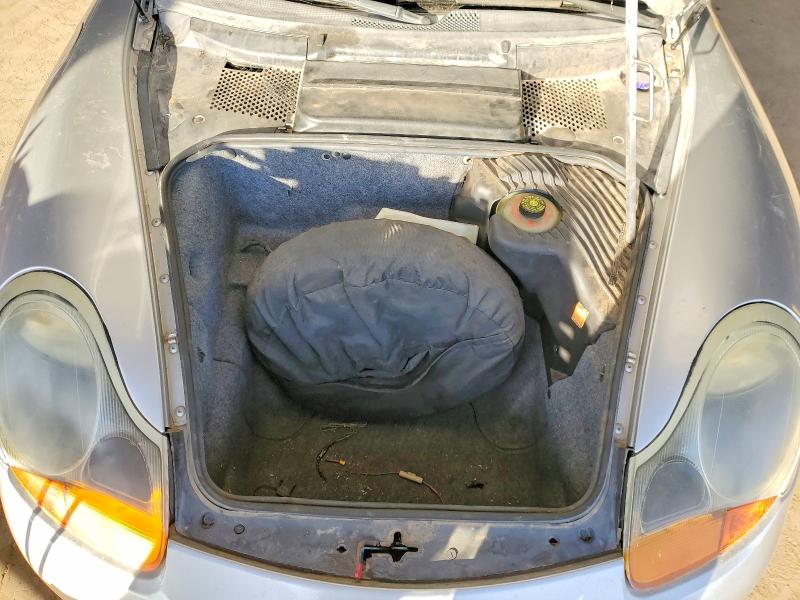 Photo 11 from auction – 1999 PORSCHE BOXSTER with VIN WP0CA2987XU621978
