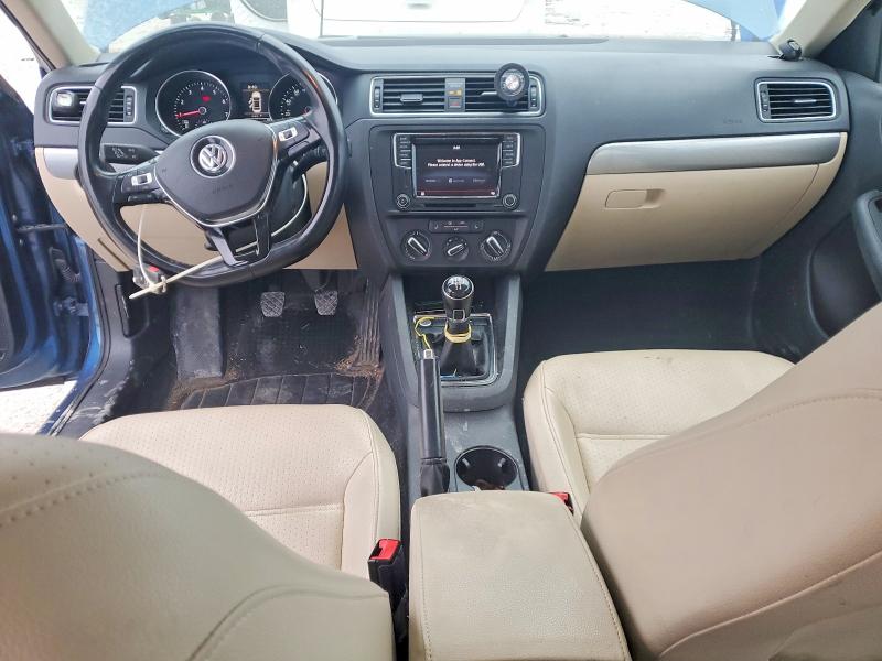 Photo 8 from auction – 2017 VOLKSWAGEN JETTA with VIN 3VWB67AJ1HM332204