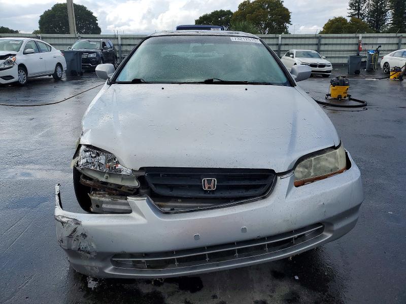 Photo 5 from auction – 2000 HONDA ACCORD with VIN 1HGCG3259YA012738