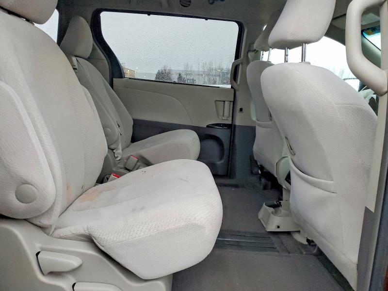 Photo 11 from auction – 2012 TOYOTA SIENNA LE with VIN 5TDKK3DC2CS232691