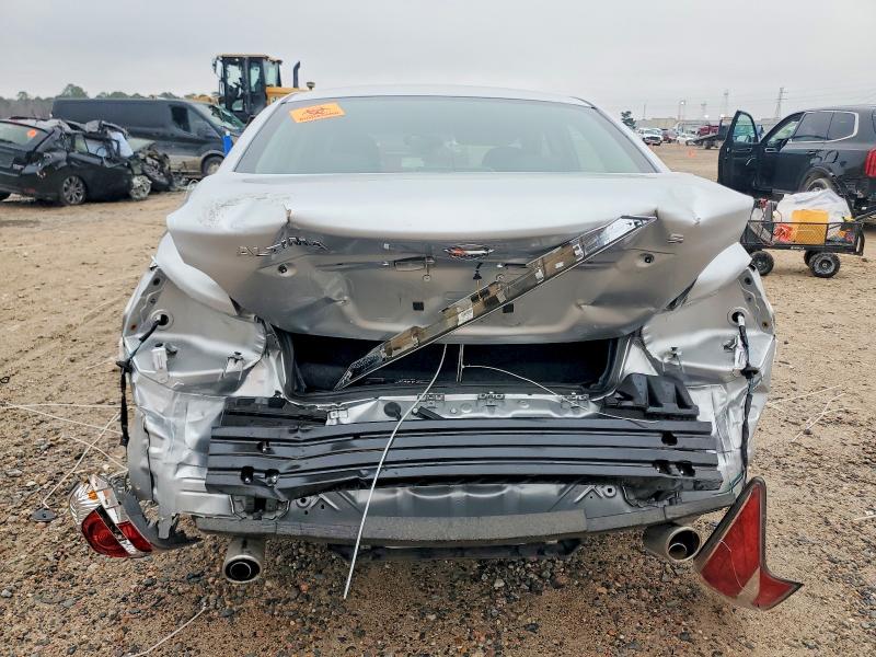 Photo 6 from auction – 2015 NISS ALTIMA with VIN 1N4AL3AP8FC184013