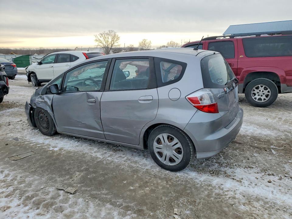 Photo 2 from auction – 2010 HONDA FIT with VIN JHMGE8H26AC017887
