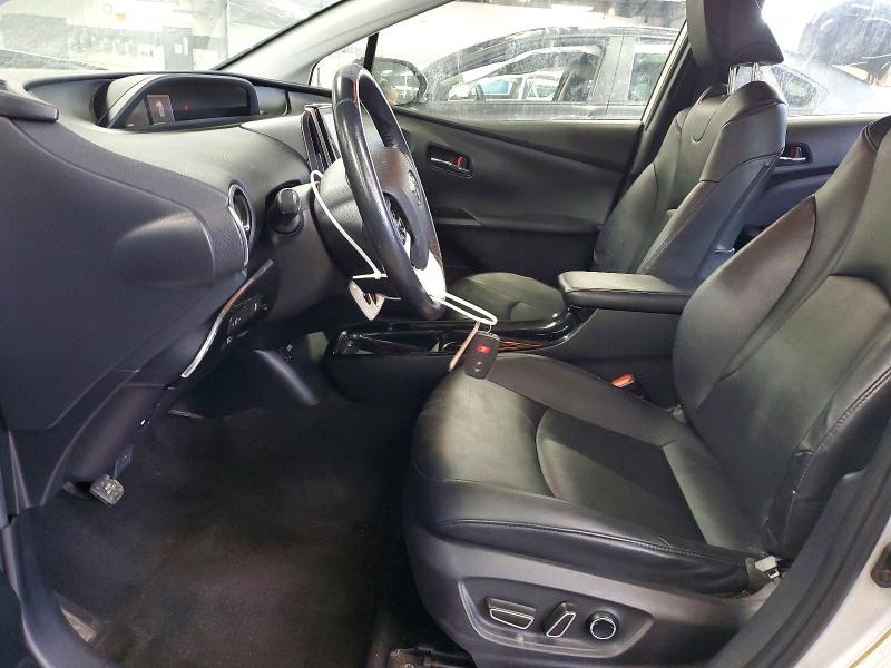 Photo 7 from auction – 2017 TOYOTA PRIUS PRIM with VIN JTDKARFP2H3009839