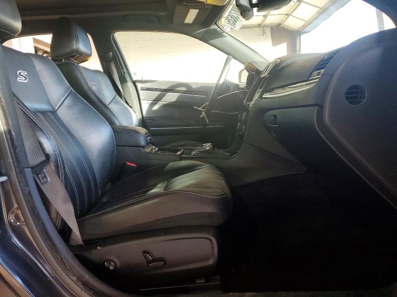 Photo 7 from auction – 2018 CHRYSLER 300 S with VIN 2C3CCAGG8JH300299