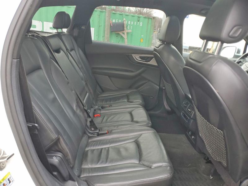Photo 11 from auction – 2019 AUDI Q7 PREMIUM with VIN WA1LHAF74KD043357