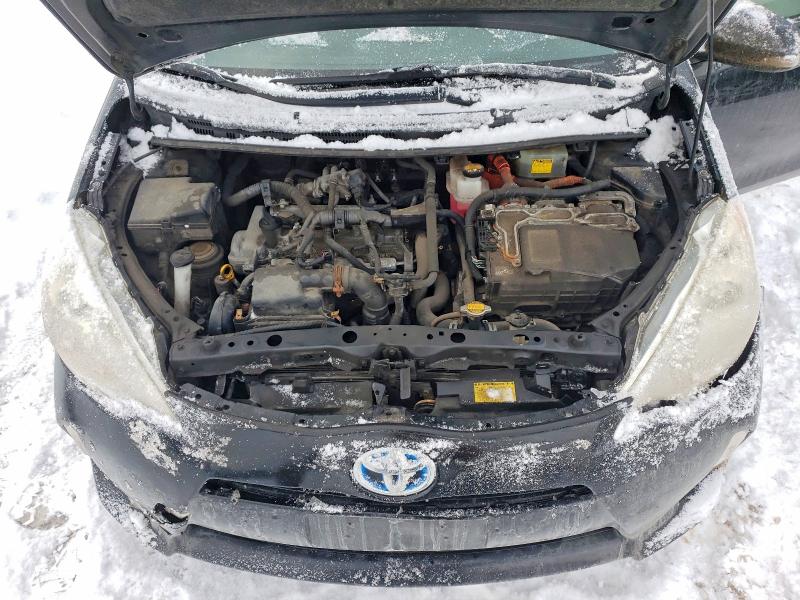 Photo 11 from auction – 2014 TOYOTA PRIUS C with VIN JTDKDTB34E1082208