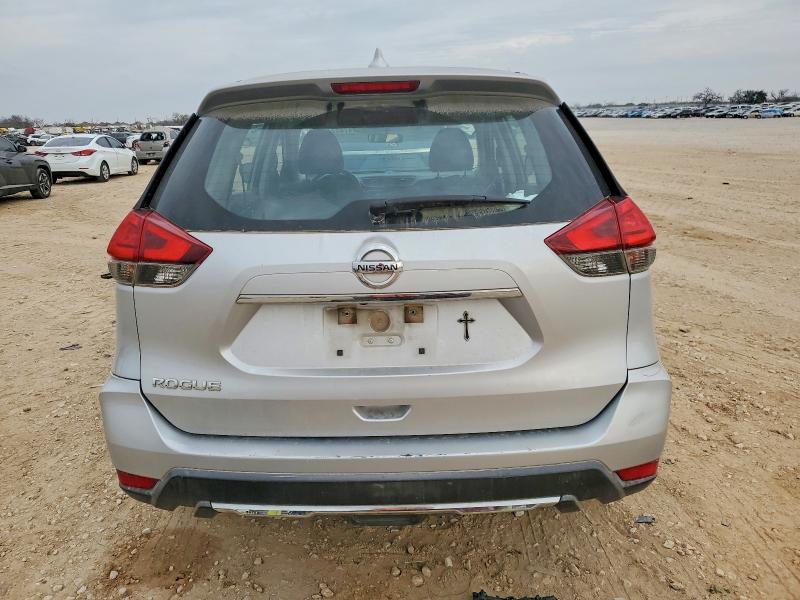 Photo 6 from auction – 2017 NISSAN ROGUE S with VIN KNMAT2MT4HP519521