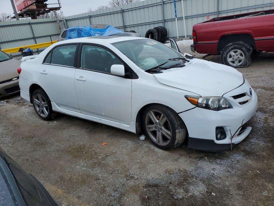 Photo 4 from auction – 2013 TOYOTA COROLLA with VIN 2T1BU4EE0DC105805
