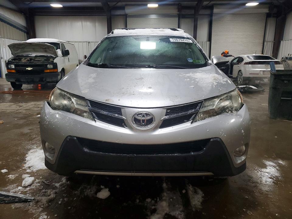 Photo 5 from auction – 2013 TOYOTA RAV4 with VIN 2T3WFREV8DW069957