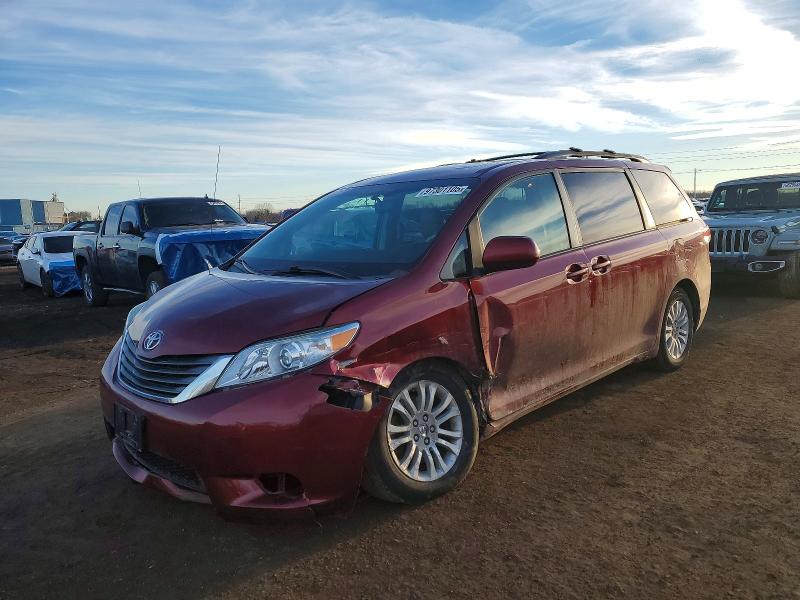 TOYOTA SIENNA XLE 2011 with VIN 5TDYK3DC0BS135000 - Photo from auction