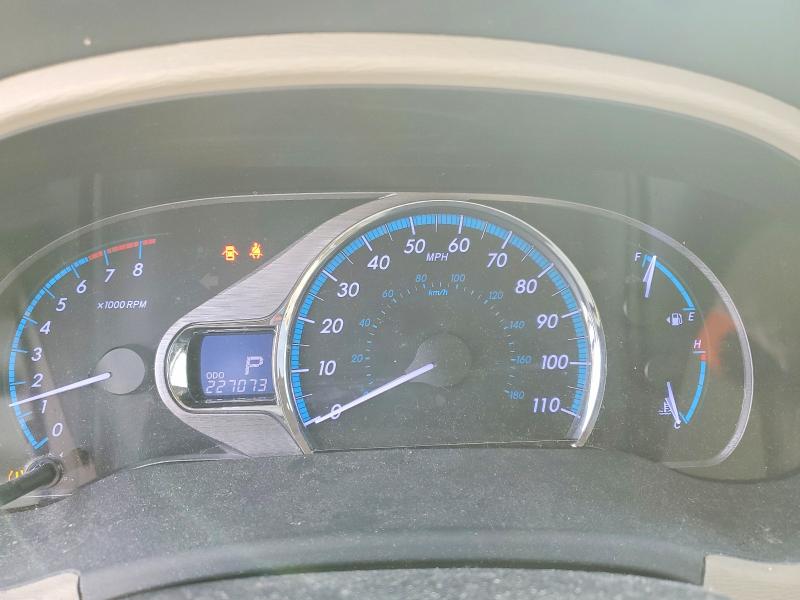 Photo 9 from auction – 2012 TOYOTA SIENNA XLE with VIN 5TDYK3DC5CS255490