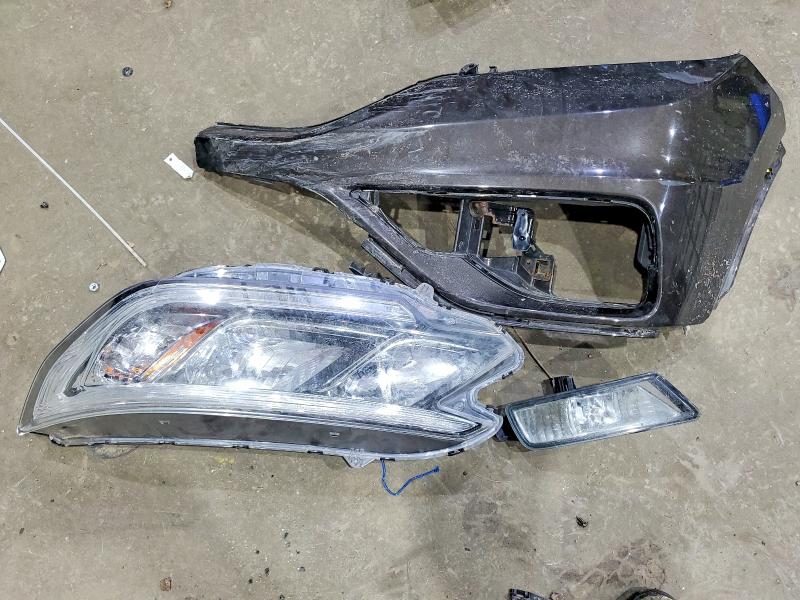 Photo 13 from auction – 2015 HONDA CR-V EXL with VIN 2HKRM4H72FH600650