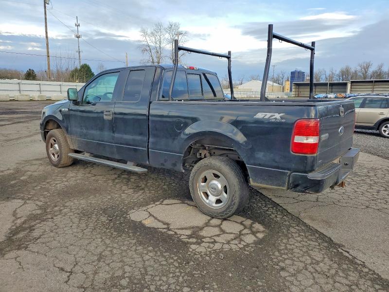 Photo 2 from auction – 2005 FORD F150 with VIN 1FTRX14W95KE51592