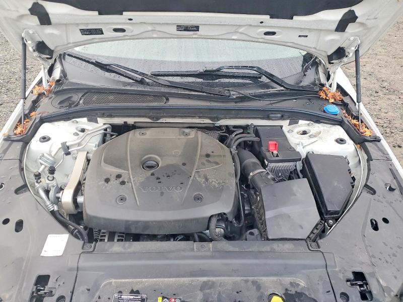 Photo 11 from auction – 2017 VOLVO S90 with VIN YV1102AK4H1011521