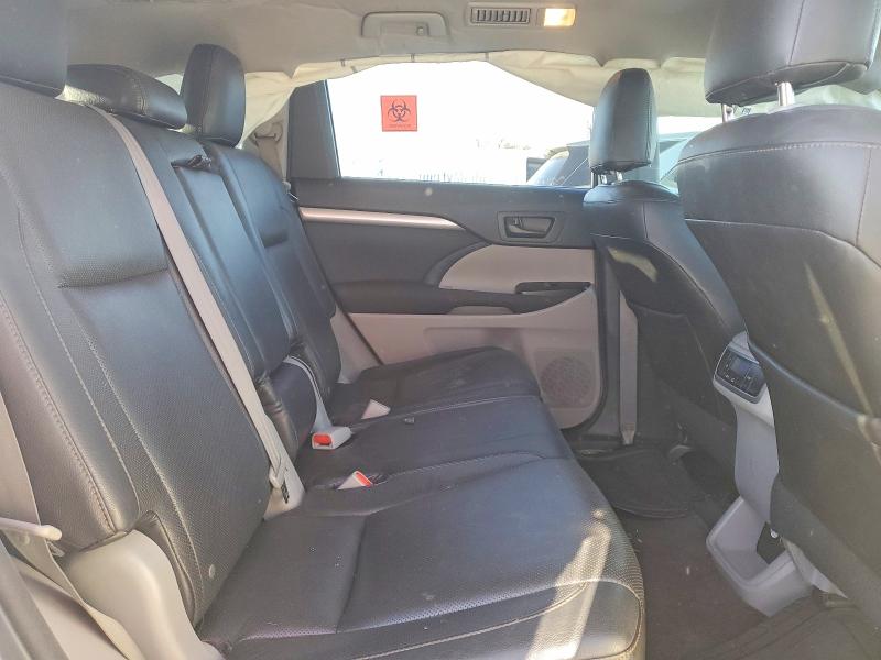 Photo 11 from auction – 2014 TOYOTA HIGHLANDER with VIN 5TDZARFH8ES005196