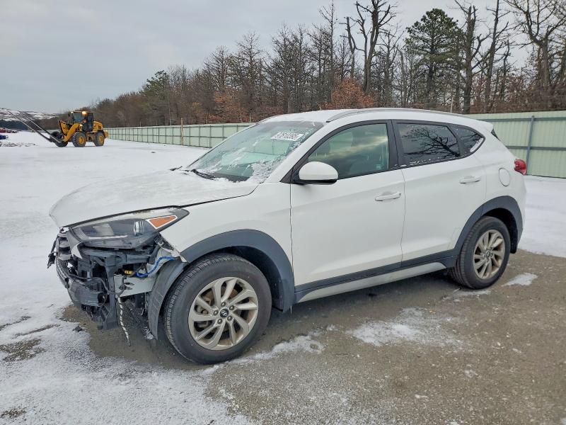 HYUNDAI TUCSON LIM 2017 with VIN KM8J3CA41HU400549 - Photo from auction