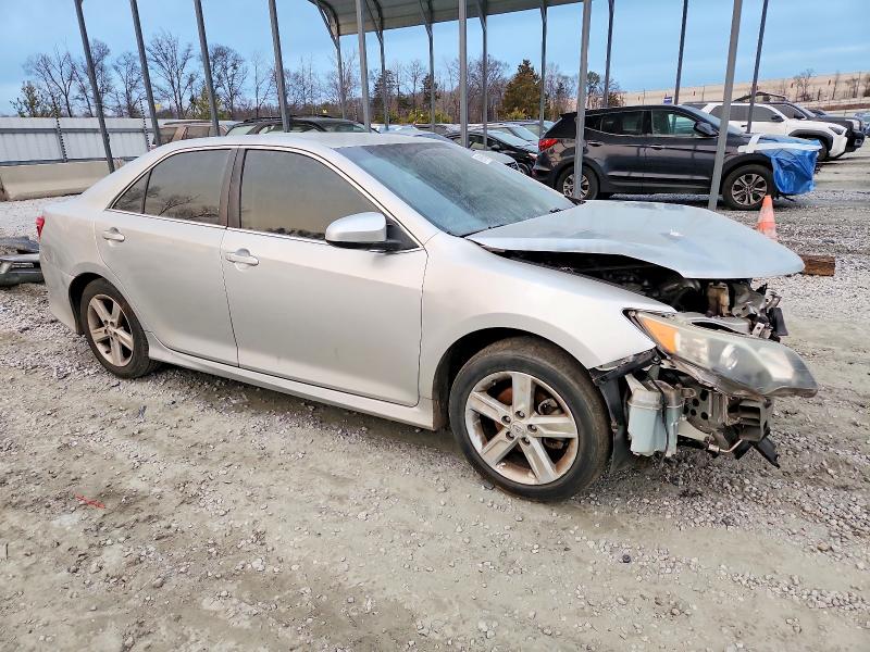 Photo 4 from auction – 2014 TOYOTA CAMRY L with VIN 4T1BF1FKXEU327345