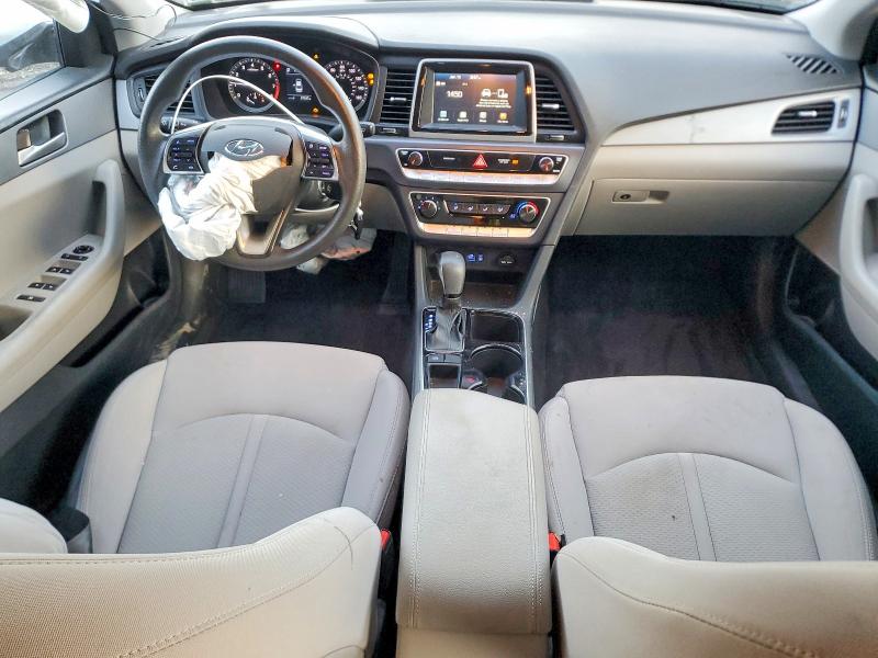 Photo 8 from auction – 2018 HYUNDAI SONATA SE with VIN 5NPE24AF5JH605274