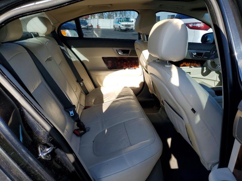 Photo 10 from auction – 2009 JAGUAR XF PREMIUM with VIN SAJWA06B79HR03133