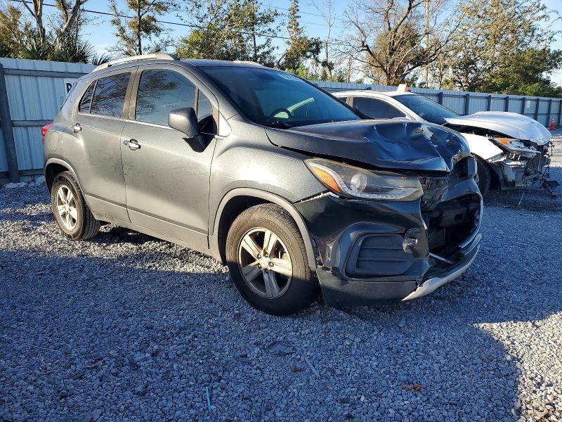 Photo 4 from auction – 2017 CHEVROLET TRAX with VIN KL7CJLSB0HB152058