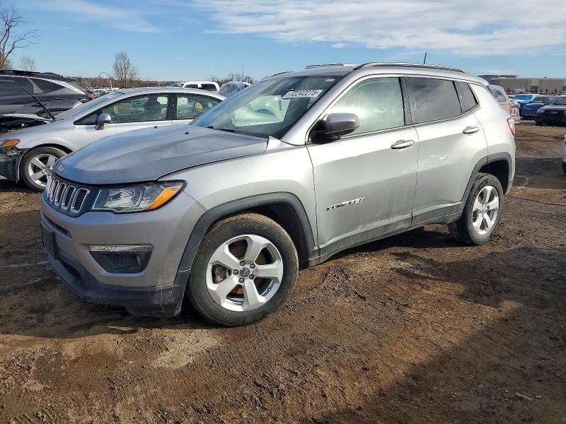 JEEP COMPASS 2018 with VIN 3C4NJDBBXJT325218 - Photo from auction