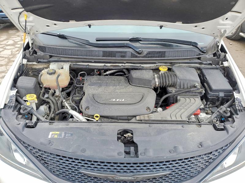 Photo 11 from auction – 2018 CHRYSLER PACIFICA T with VIN 2C4RC1EG4JR168273