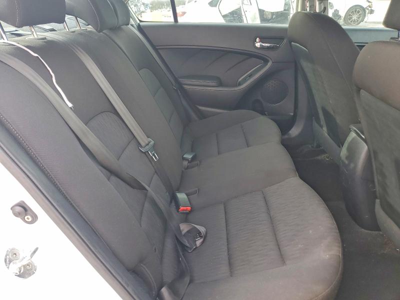 Photo 10 from auction – 2016 KIA FORTE LX with VIN KNAFK4A64G5458679
