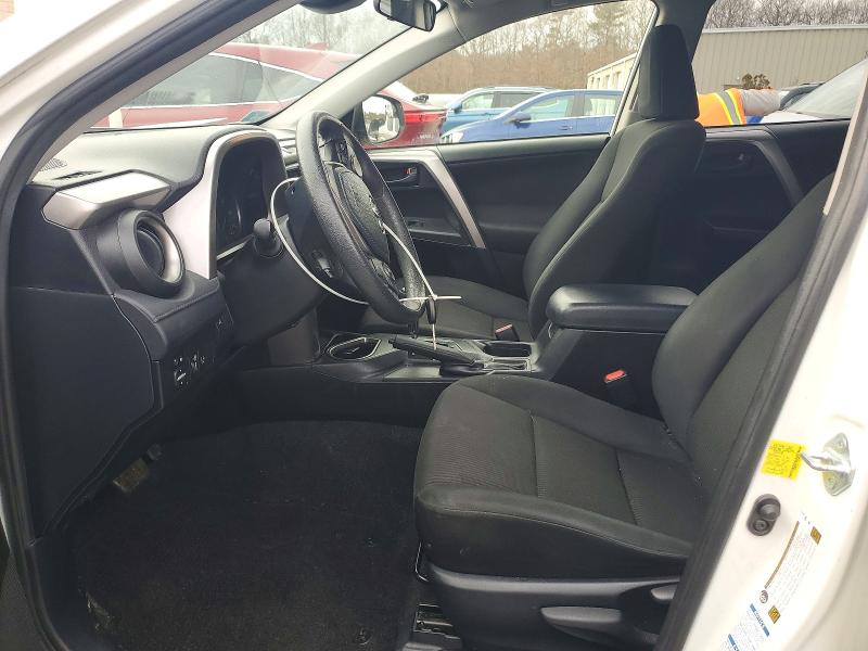 Photo 7 from auction – 2017 TOYOTA RAV4 LE with VIN JTMBFREV3HJ130571