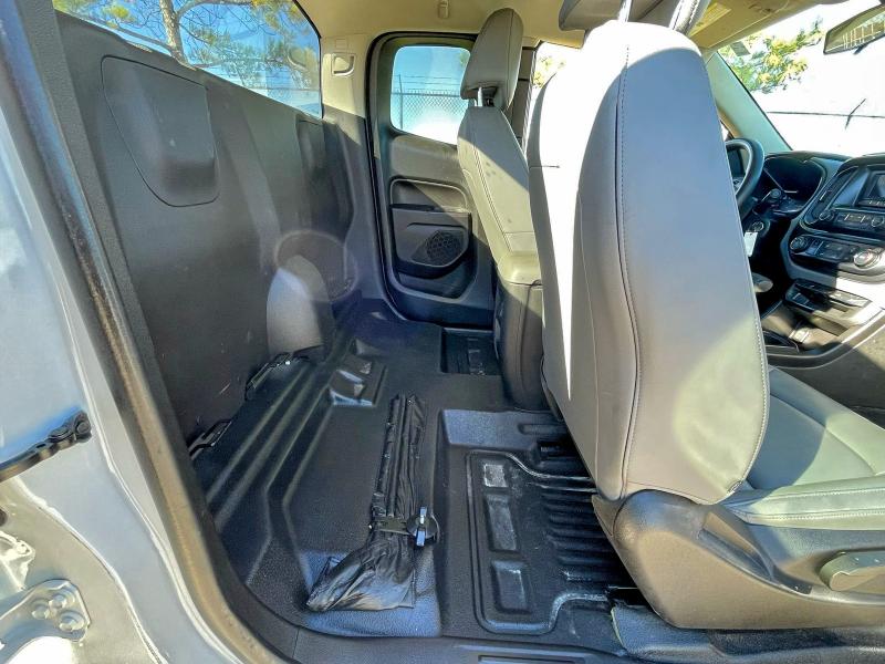 Photo 6 from auction – 2017 CHEVROLET COLORADO with VIN 1GCHSBEA9H1223685