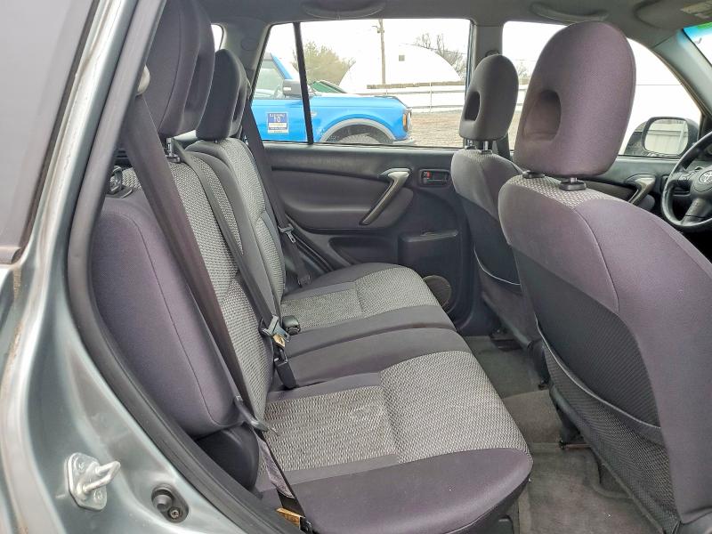 Photo 11 from auction – 2005 TOYOTA RAV4 with VIN JTEGD20V150066859