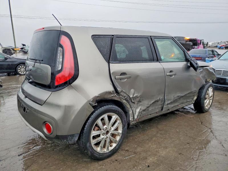 Photo 3 from auction – 2019 KIA SOUL with VIN KNDJP3A52K7699797
