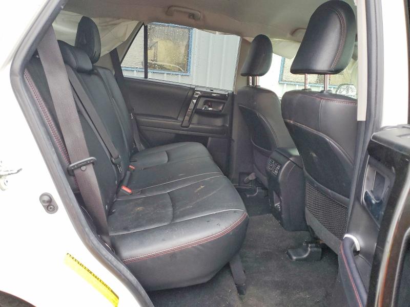 Photo 10 from auction – 2022 TOYOTA 4RUNNER with VIN JTERU5JRXN6019466