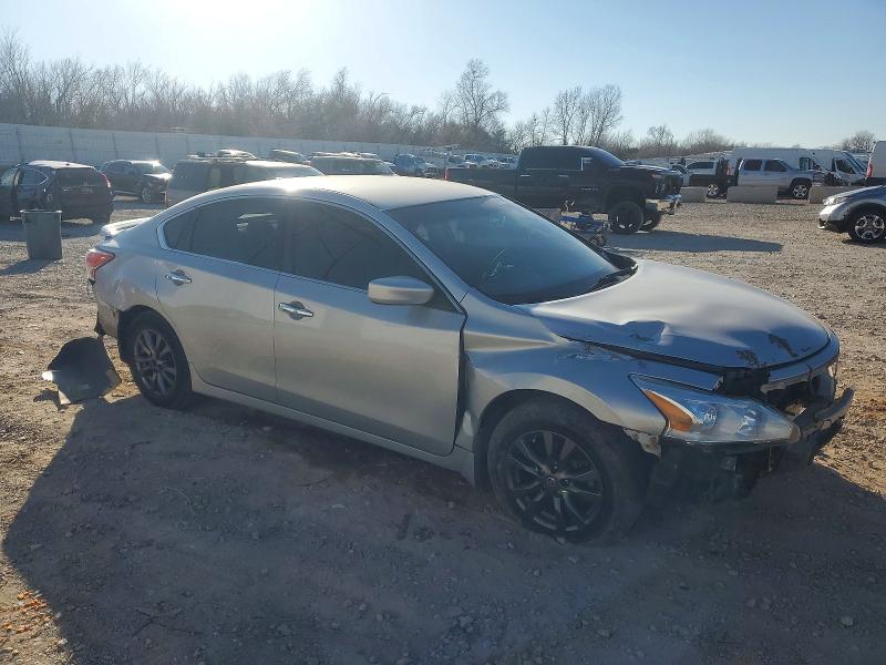 Photo 4 from auction – 2015 NISSAN ALTIMA 2.5 with VIN 1N4AL3AP8FC463719