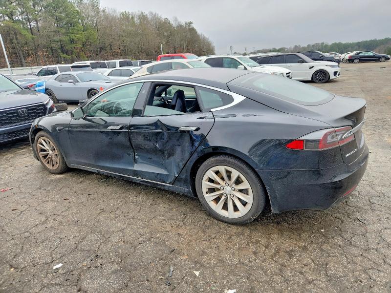 Photo 2 from auction – 2017 TESLA MODEL S with VIN 5YJSA1E17HF204191