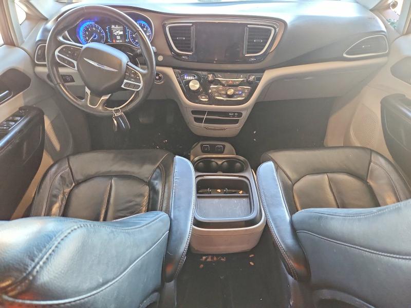 Photo 8 from auction – 2017 CHRYSLER PACIFICA with VIN 2C4RC1BG9HR539748