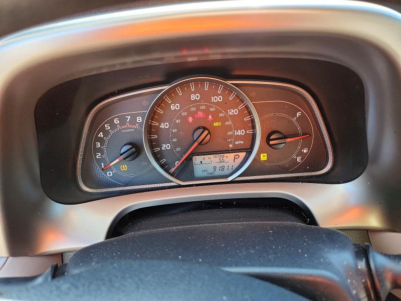 Photo 9 from auction – 2015 TOYOTA RAV4 LE with VIN JTMZFREV1FD066069
