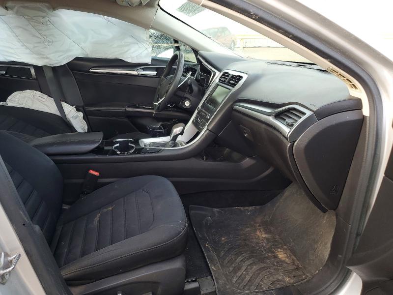 Photo 7 from auction – 2016 FORD FUSION SE with VIN 3FA6P0LU5GR166194