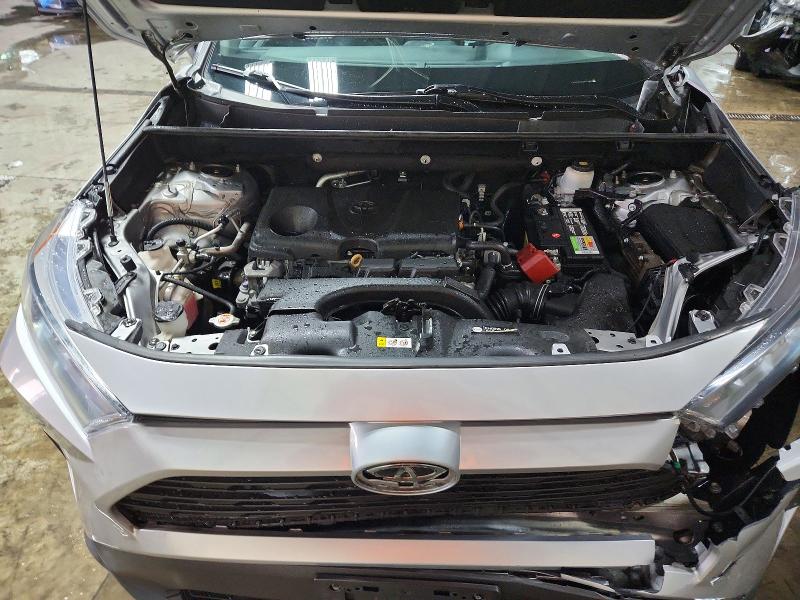 Photo 12 from auction – 2020 TOYOTA RAV4 with VIN 2T3F1RFV7LW128914
