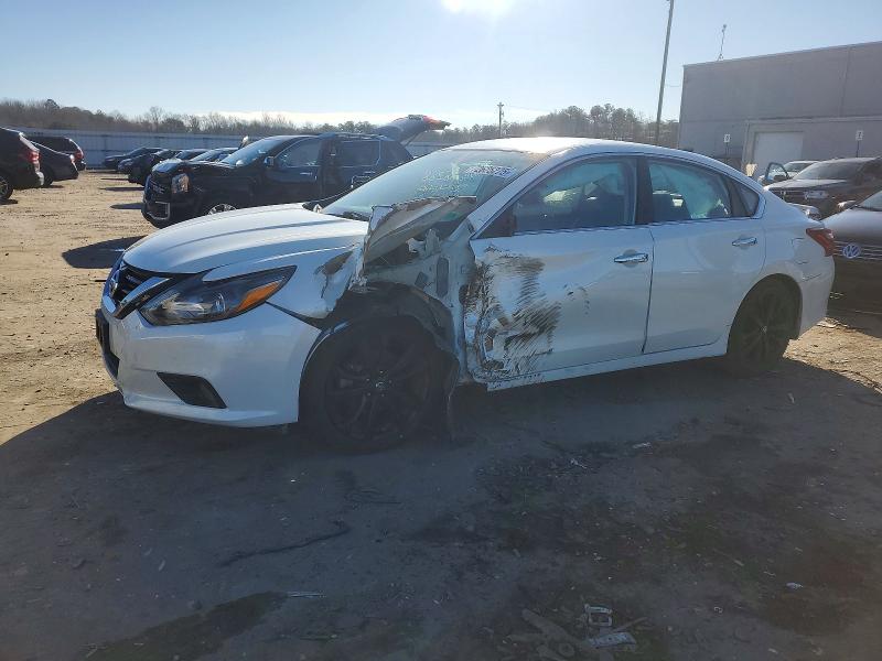 NISSAN ALTIMA 2.5 2017 with VIN 1N4AL3AP3HC480950 - Photo from auction