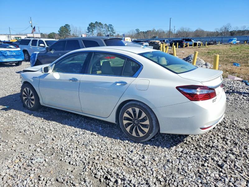 Photo 2 from auction – 2017 HONDA ACCORD with VIN JHMCR6F56HC031030