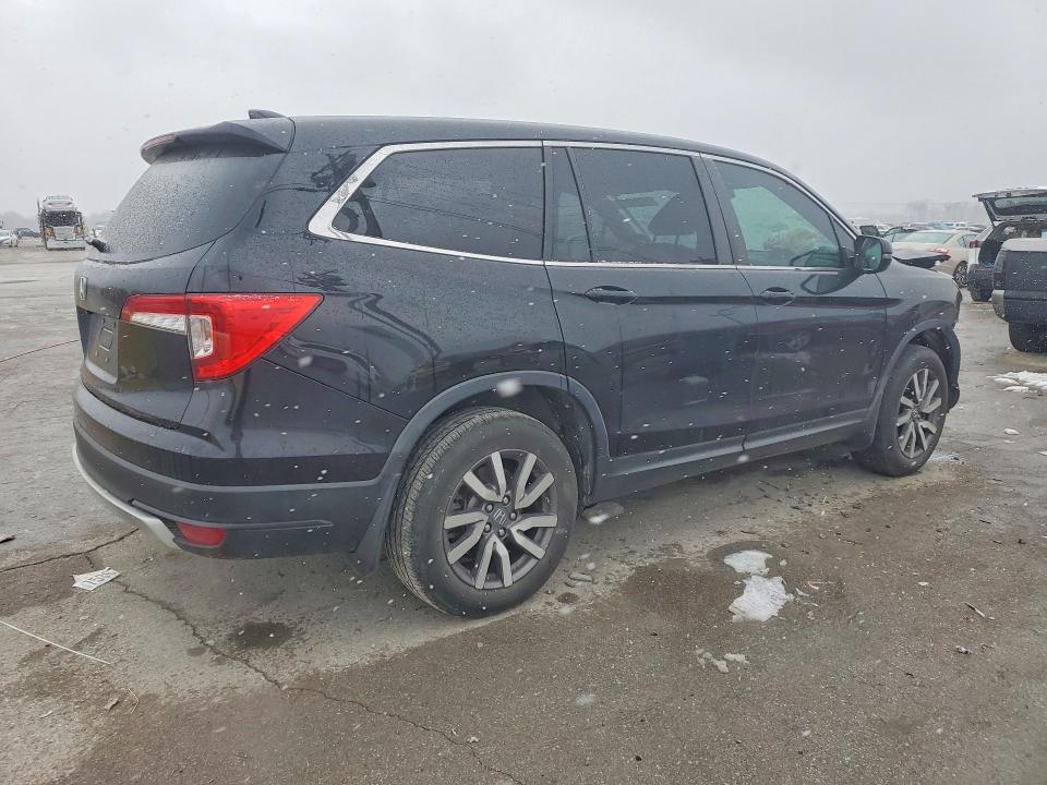Photo 3 from auction – 2020 HONDA PILOT with VIN 5FNYF5H55LB013640