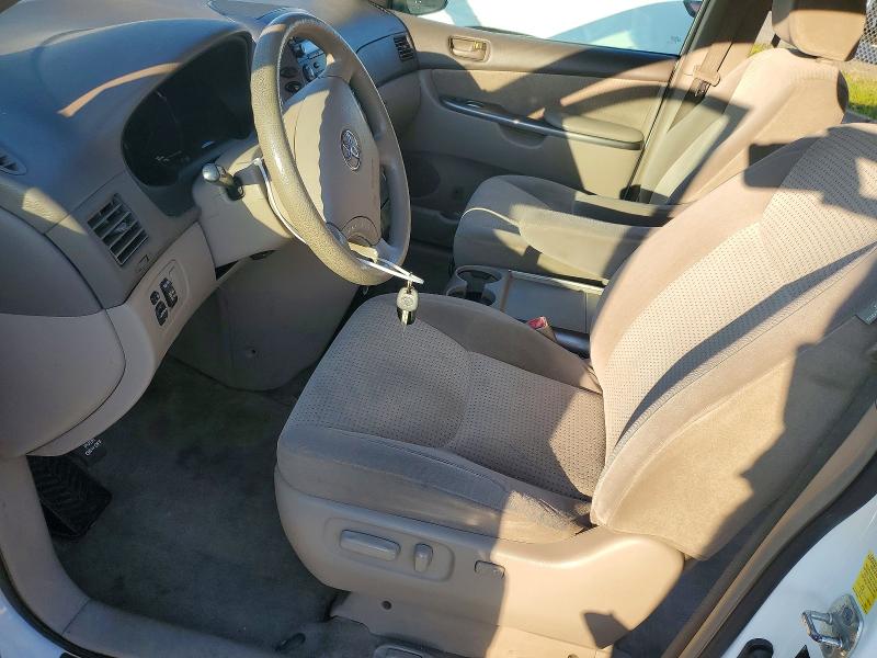 Photo 7 from auction – 2010 TOYOTA SIENNA CE with VIN 5TDKK4CC2AS302033